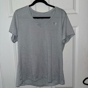 Under Armour Women's Light Gray V-Neck Tee